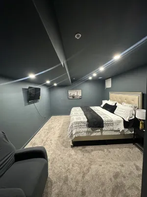 Luxury 2-bedroom basement apartment in Bowie Hotels near Regent Forest Park