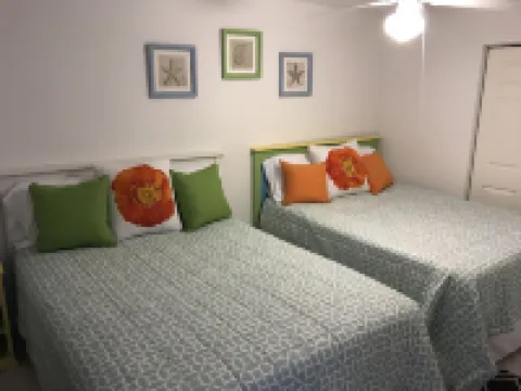 Beautiful, Spacious 3 Story, Waterfront Condo Bimini, Bahamas - Sleeps 10 Hotels in 