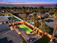 Luxurious Villa Living in Indio w Pool Spa