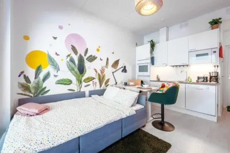 Cozy 1-bed super flat, 20 min to Helsinki/Airport Отели рядом с достопримечательностью «Эврика»