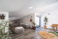 Klasea Villa, Wifi, AC, Swimming Pool !new!