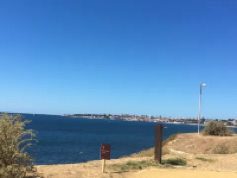 Comfortable, sunny & cozy near the beach and close to Lisbon