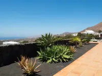 Luxury villa, swimming pool, sea views, A/C, BBQ, WIFI, Hotels in Conil