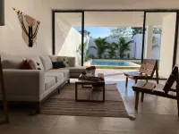 Fantastic modern House on Beautiful private community!  호텔