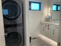 New 2 bedroom carriage house, a block from the Okanogan lake, close to downtown.