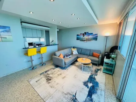 Oceanfront Oasis: Beachfront Gem and Ocean Vistas