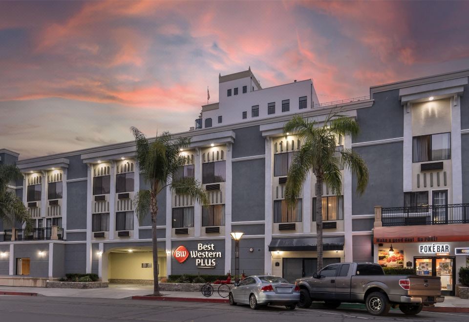 베스트 웨스턴 플러스 호텔 앳 더 컨벤션 센터