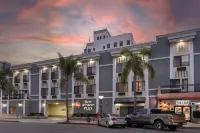 Best Western Plus Hotel at the Convention Center Hotels near Long Beach Airport