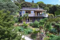 Island View - Stay Waiheke