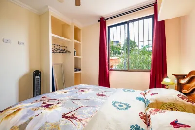 Historic Barrio Amon at Downtown San Jose bright apartment  with private balcony