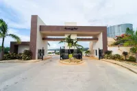 LnD Villa! Lovely gated community, 24 hrs security, amazing view, and pool