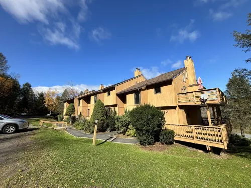 Cozy Ski On/Off Condo Located at Hunter Mountain