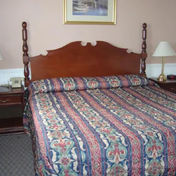 Royal Napanee Inn