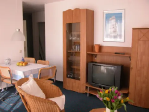 Holiday between forest and waves