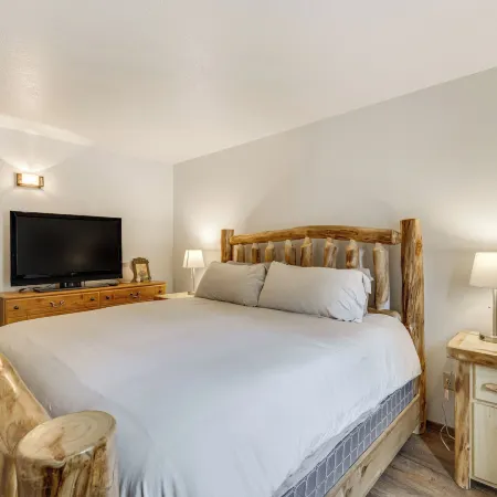 Pet-Friendly Angel Fire Condo: Walk to Ski Resort