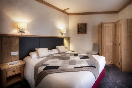 Hotel le Littoral Отели рядом с достопримечательностью «Buvette et Source Cachat»