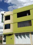 Nakeli Hospedaje - parking