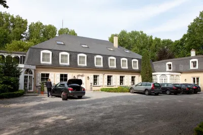 Hotel in Den Bonten Os Отели рядом с достопримечательностью «Theater Per té»