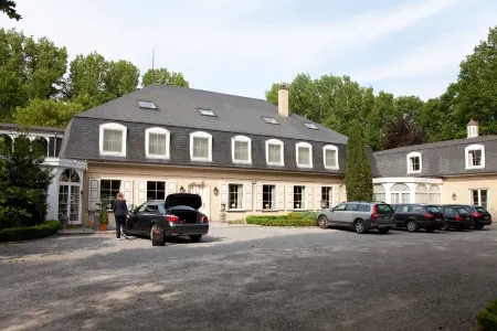 Hotel in Den Bonten Os Отели в г. Хьолсхаут