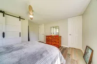 3 Mi to Caesars Casino: Indiana Retreat w/ Patio! - Wifi