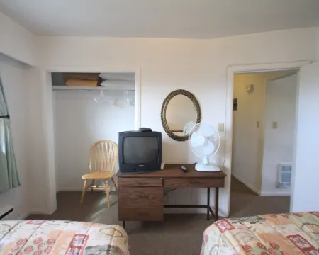 Sunset Motel Hotels in Alberni-Clayoquot