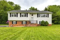 6 Mi to Frelinghuysen Arboretum: Parsippany Home