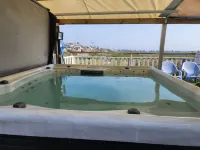 The Lake House - Homestays