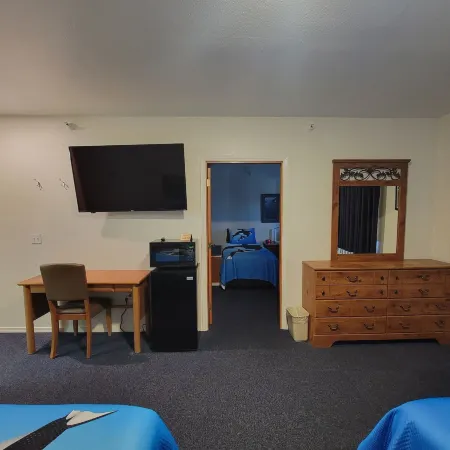 Eagle Bay Inn