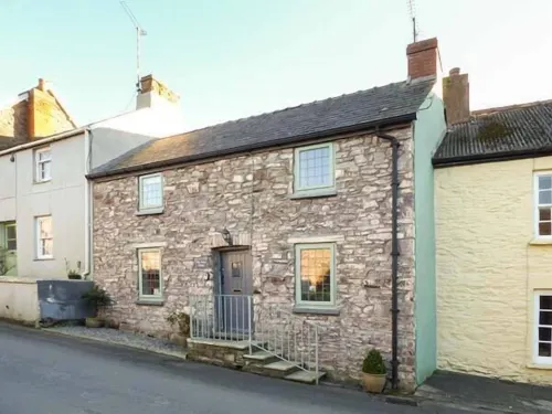 Milk Wood Cottage Hotels in Laugharne
