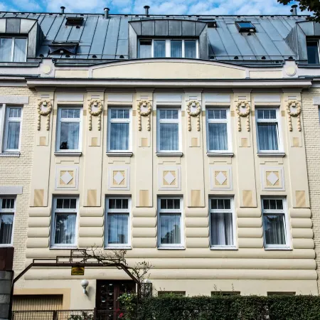 Club Hotel Cortina Отели рядом с достопримечательностью «13. Хитцинг»