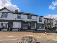 Coronation House Hotel a 