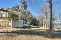 Tranquil Gantt Lake Home w/ Deck & Patio! - 2-Star