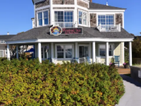 Winstead Beach Resort Hotels in Harwich