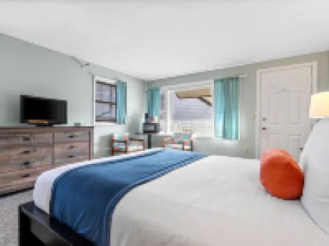 The Lighthouse Inn & Suites Hotels in York