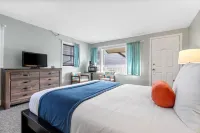 The Lighthouse Inn & Suites Hotels in Cape Neddick