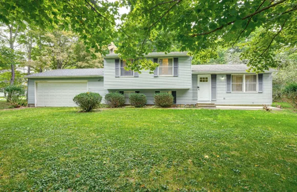 寧靜的阿勒格尼之家，步行至聖博尼法斯大學！