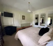 Logger's Rest Hotels in Ballandean