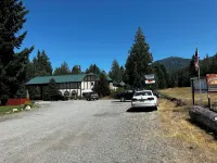 Packwood Lodge & Cabins - Motels