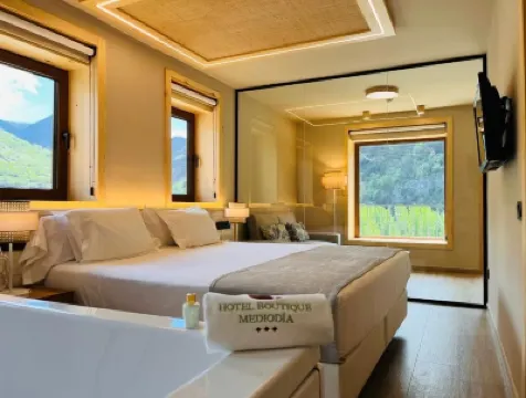 Hotel Boutique Mediodía & Apartments Hotels in 