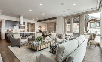 Platinum Two Bedroom 2 Apartment Hotel by Redawning