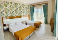 Hotel Santana Hotels in Edremit