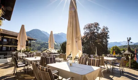 Alpenhotel Kronprinz Отели рядом с достопримечательностью «Кельштайнхаус»