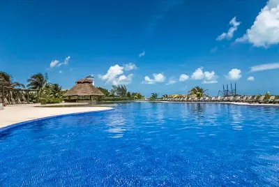 Amara Beachfront Apartments by the Sea Hotels in 
