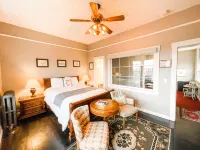Northside School Bed & Breakfast Hotels in Boundary County