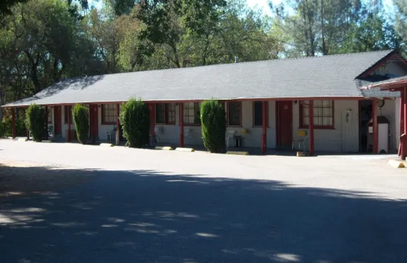 沙士達大壩汽車旅館