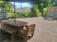 Peaceful bach close to the lake, in the heart of Kinloch Hotels in Kinloch