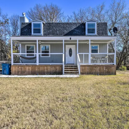 Bright Brownwood Home with on-Site River Access!