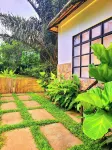 Modern Bahay Kubo near Tagaytay - Casita Anahaw Hotels in Amadeo