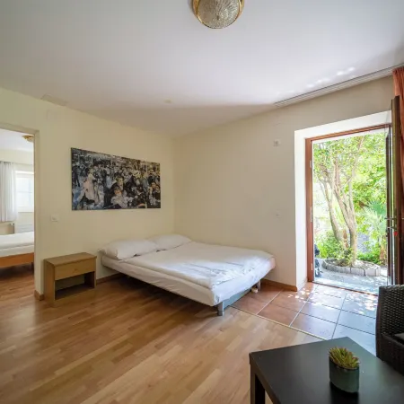 Easy Stay by Hotel la Perla