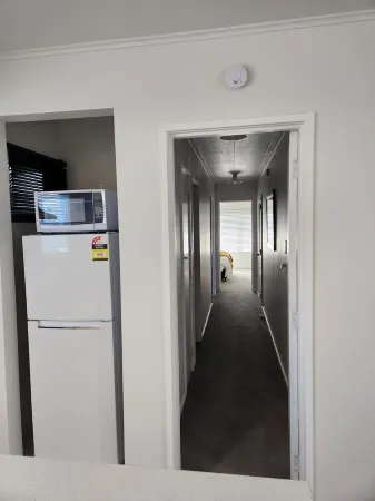 Three 64 - Close to shops, park and cafe's